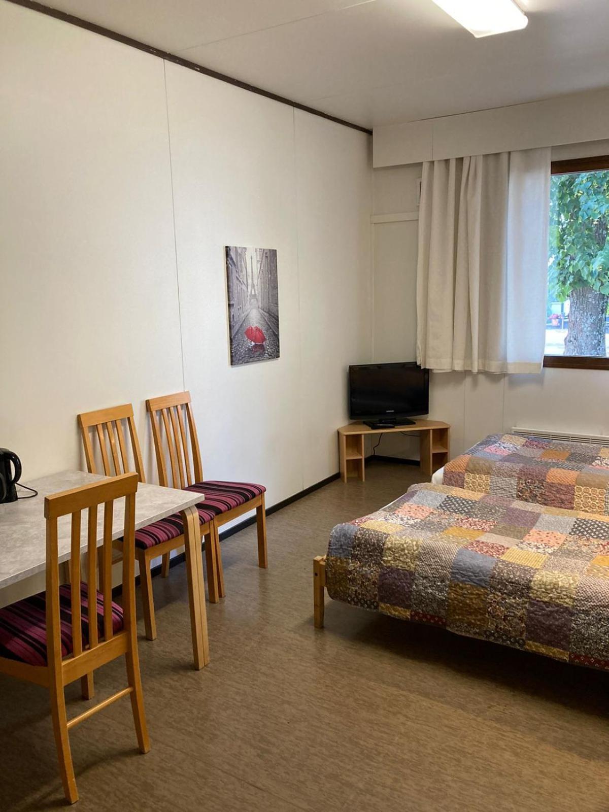 Guesthouse - Kuin Kotonaan Котка Екстериор снимка